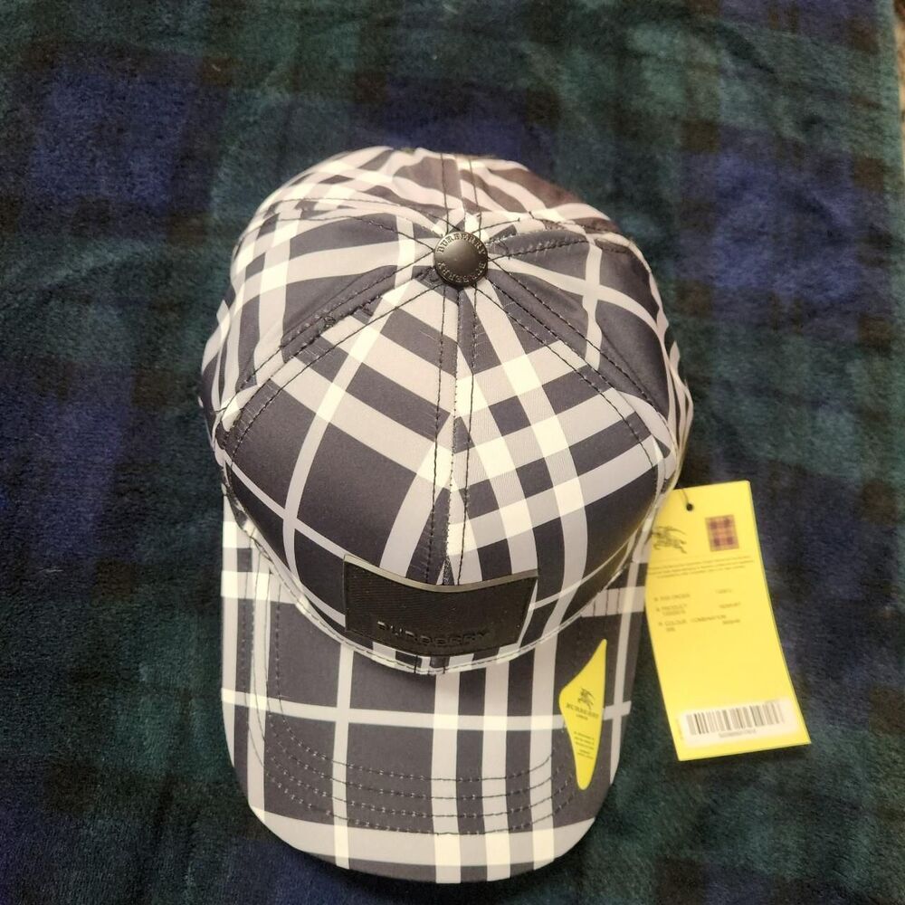 Burberry Black Nova Check Cap - Picture 3 of 8